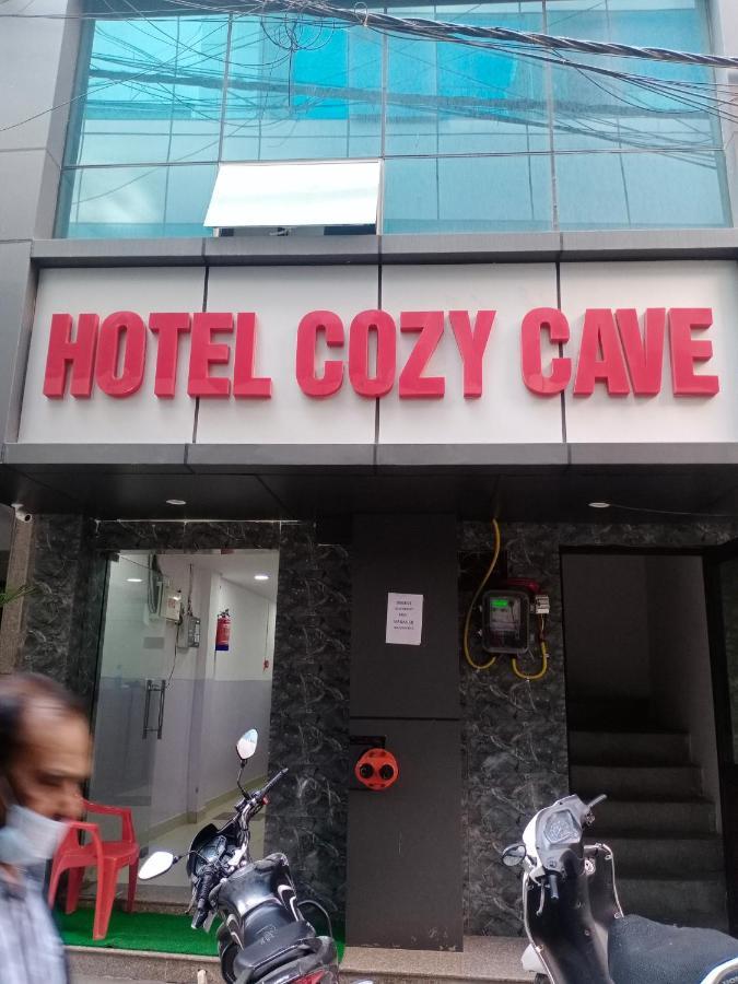Hotel Cozy Cave Near Igi Airport Delhi นิวเดลี ภายนอก รูปภาพ